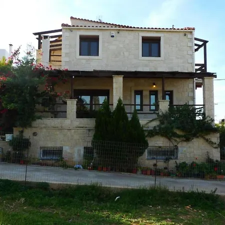 Stone And Wood Villa *